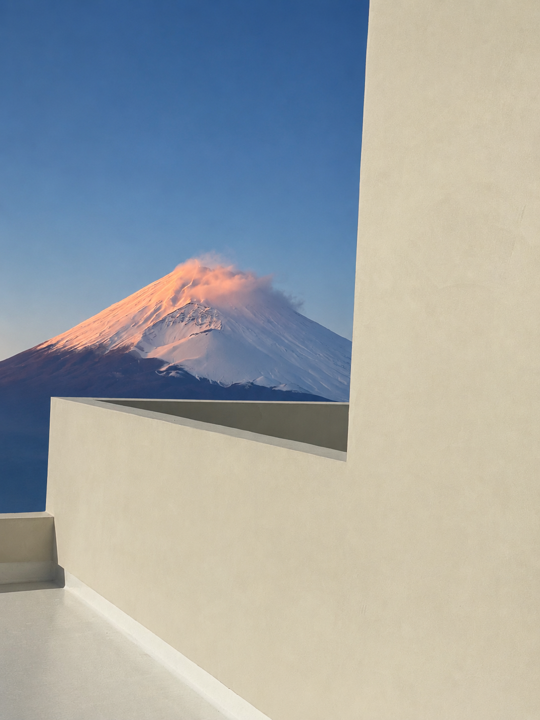 Studio Âme テラスから望む夜明けの富士山